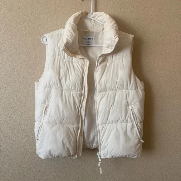 Old Navy Cream puffer vest XS - Picture 3 of 3